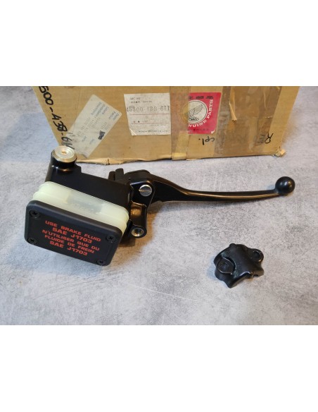 Maitre cylindre CB900 F/FZ Bol d'or 1979 HONDA 45500-438-611