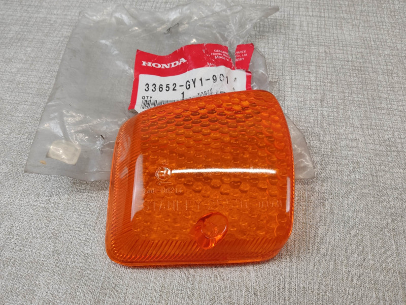 Cabochon de clignotant AR gauche de SA50 Vision 88/97 HONDA 33652-GY1-901