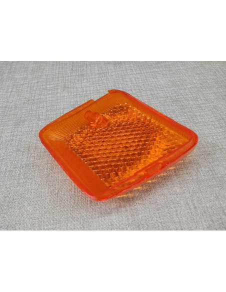 Cabochon de clignotant AR gauche de SA50 Vision 88/97 HONDA 33652-GY1-901