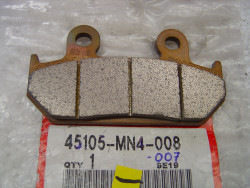 Plaquette frein AV CBR500F 87-91 CBR600F 87-90 VFR400R 87/88 HONDA 45105-MN4-008