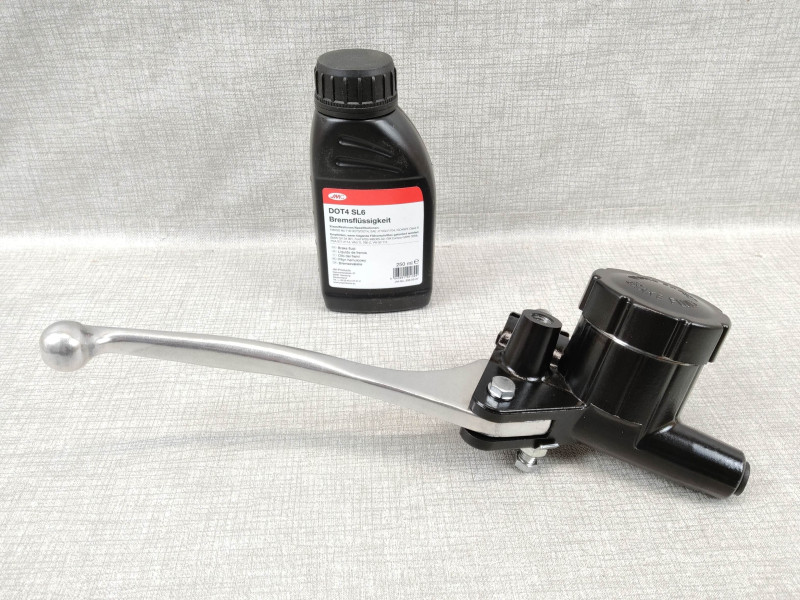 maitre cylindre rond (pour 1 disque) + liquide de frein DOT4 MAITRECYLINDRE1ROND