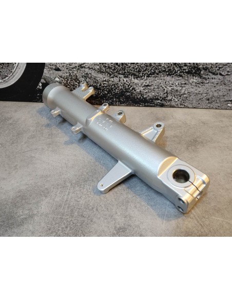 Fourreau de fourche coté droit GL1800 GOLDWING 2007-2010 HONDA 51420-MCA-H51