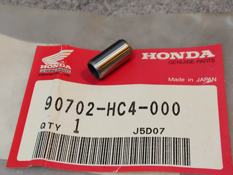 Douille de centrage 8x16 mm HONDA 90702-HC4-000