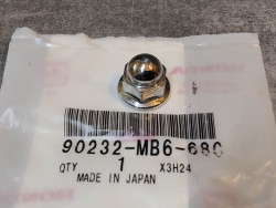 Ecrou borgne 9 mm CRF250 COTA 4RT... HONDA 90232-MB6-680