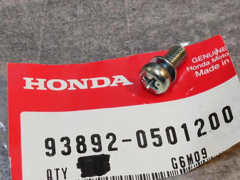 Vis cruciforme 5x12 mm + rondelle Z HONDA 93892-0501200