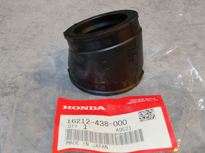 Pipe d'admission cylindre numéro 2 de CB900/1100 BO/R HONDA 16212-438-000