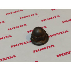 Ecrou borgne 8 mm CB550/650 SC CBX600/1000 HONDA 90203-422-000