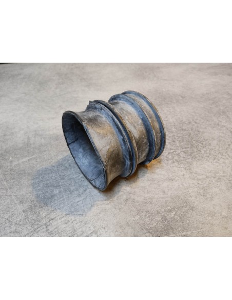 Conduit de boite à air A de CB750FA FB (cylindre 2 et 3) HONDA 17253-425-000