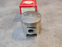 Piston cote standard CR125R 1980-1981 HONDA 13101-KA3-000