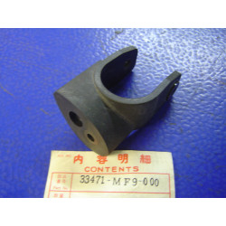 Patte Clignotant AV Droit Honda VT500ED XBR500 - 33471MF9000
