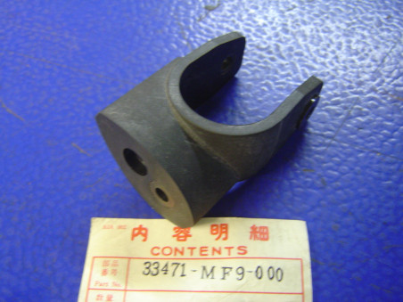 Patte Clignotant AV Droit Honda VT500ED XBR500 - 33471MF9000