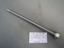 Axe de roue AR de XL125S 81-87 HONDA 42301-437-710