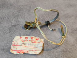 Interrupteur électrique feu de stop P50 P25 HONDA 35350-044-010