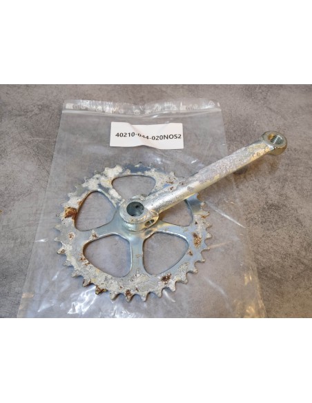 Pédale coté droit de P50 NEW OLD STOCK HONDA 40210-044-020NOS2