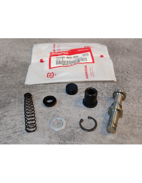 Kit réparation maitre cylindre avant CBX1000Z CX500C CB750KZ HONDA 45530-463-305