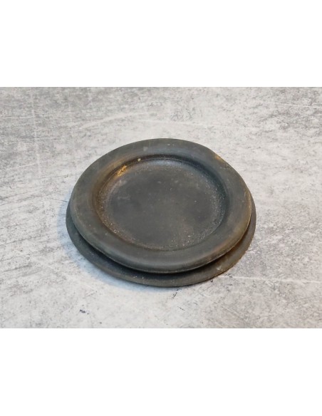 Bouchon caoutchouc de réservoir CB900F CBX1000 CB750 F/F2 HONDA 64219-MA2-000