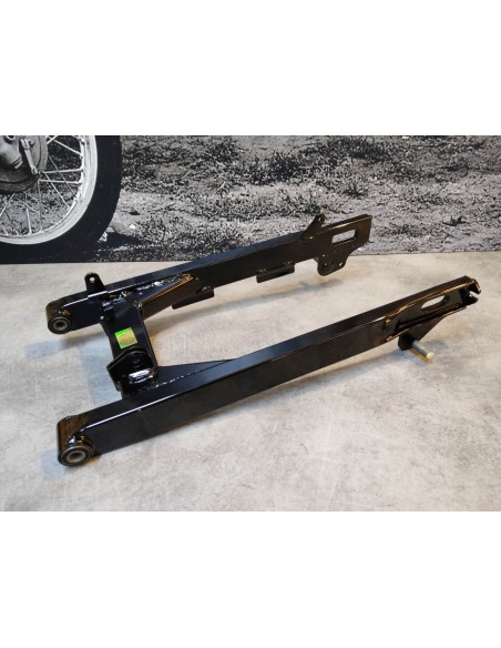 Ensemble fourche noir NEW OLD STOCK C100 K2/M2 HONDA 52000-830-FMBNOS