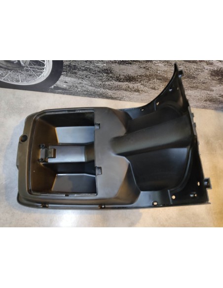 Carénage intérieur de tablier SA50/80 HONDA 81131-GY1-910ZA