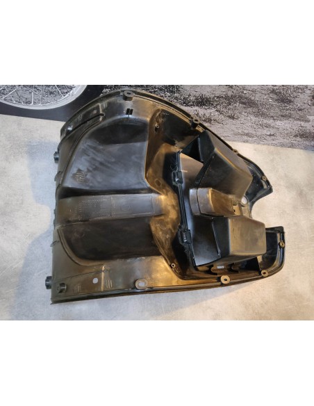 Carénage intérieur de tablier SA50/80 HONDA 81131-GY1-910ZA