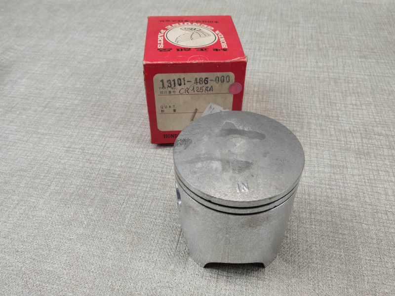 Piston cote standard pour modèles CR125RA 1980 idem référence 13101KA3000 mod
