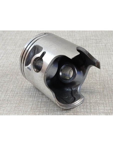 Piston cote standard pour modèles CR125RC/RD 82/83 idem références 13101KA3000