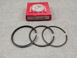 jeu de segments +1mm pour CA95 BENLY HONDA 13051-201-000  13051-030-000