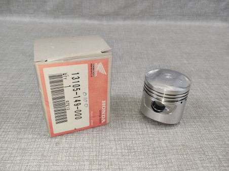 piston cote +1mm CY50 XL50 CB50J neuf origine HONDA 13105-149-000