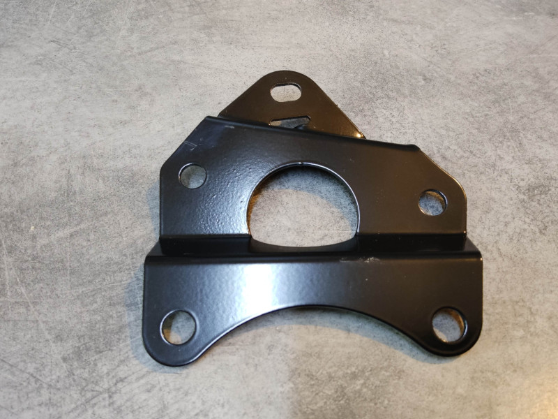 Patte coté gauche de silencieux ADAPTABLE CB350 FOUR HONDA 18425-333-010