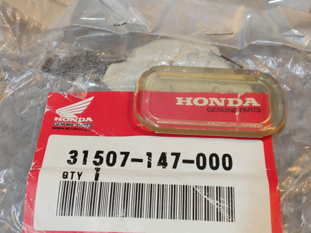 Cache batterie NC50 1977-1981 HONDA 31507-147-000
