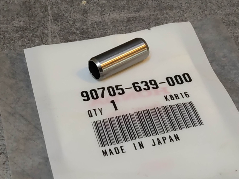 Pion de centrage 8x20.5 mm HONDA 90705-639-000