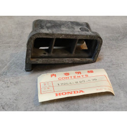 Conduit d'entrée d'air coté droit VF750S SABRE 1982 HONDA 17254-MB0-670