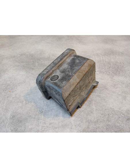 Conduit d'entrée d'air coté droit VF750S SABRE 1982 HONDA 17254-MB0-670