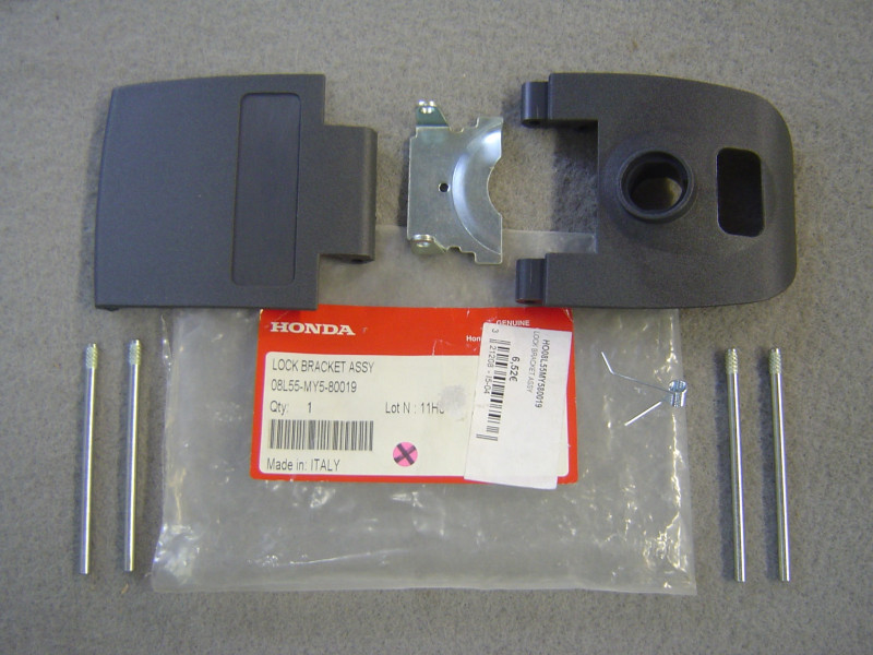Plaque verrouillage bagagerie Honda CB500 98-02 | Réf. 08L55MY580019