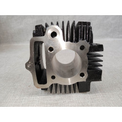 Cylindre neuf pour CUB C100 1988/95 CD100 SS origine HONDA 12101-GN5-910