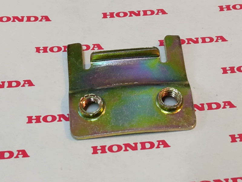 Support garde-boue avant NA50 NC50 HONDA 61104-147-670