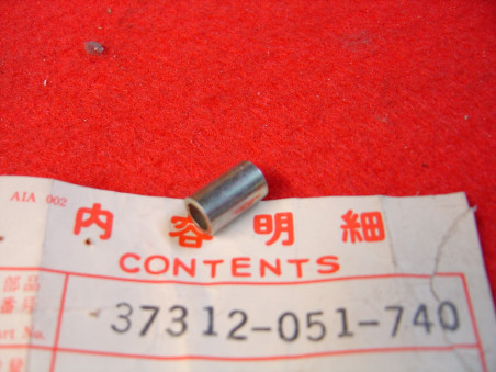 Entretoise compteur Honda SS50 CB100 - Réf. 37312-051-740