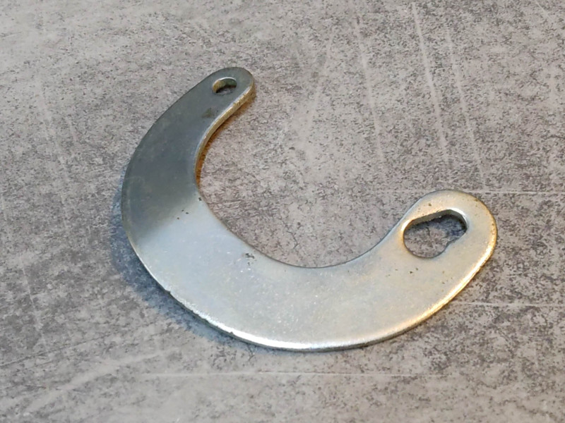 Crochet ressort béquille C50 C70 C90 CUB HONDA 50523-041-000