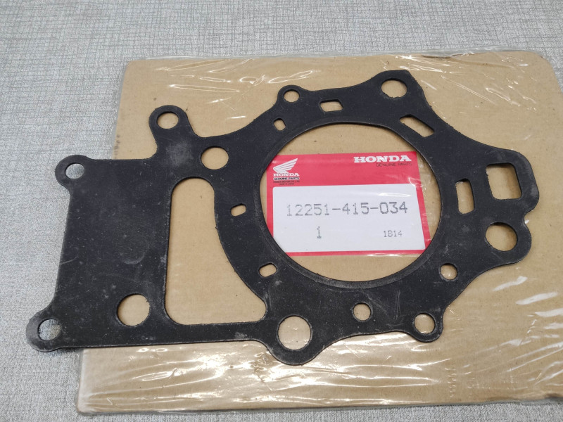 Joint de culasse GL500 Silverwing 1981/82 honda 12251-415-034
