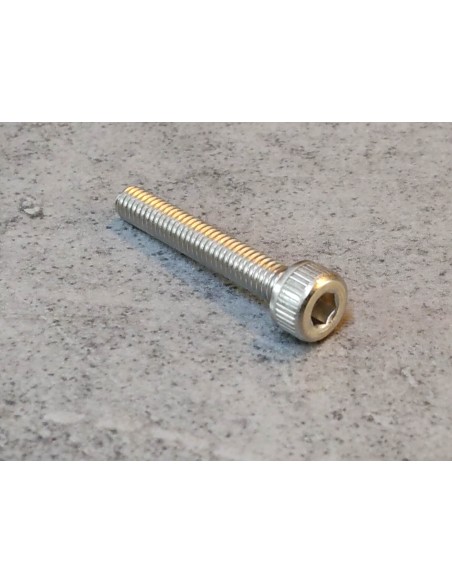 Boulon douille 4x25 mm HONDA 90120-MJE-D00