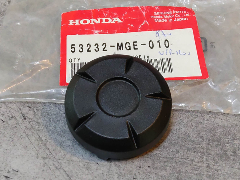 Bouchon écrou de direction VFR1200 F/FD 2010/2011 HONDA 53232-MGE-010