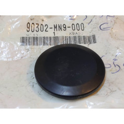 Bouchon plastique d axe de bras oscillant NX500 NX650 GL1500 HONDA 90302-MN9-000