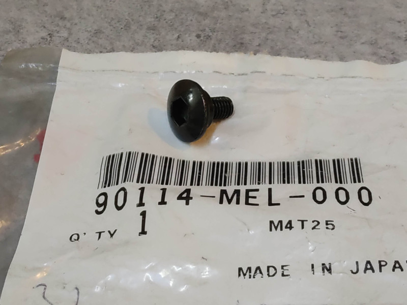 Vis spéciale 5X11 mm CB1000 CBR1000 SH300 CBR600... HONDA 90114-MEL-000
