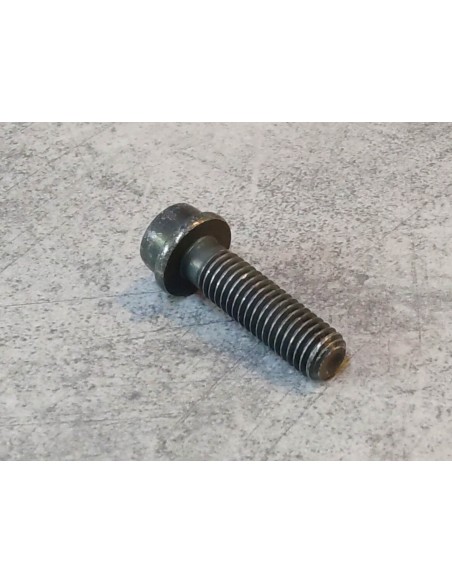 Boulon douille 8x28 mm HONDA 90154-MJ0-000