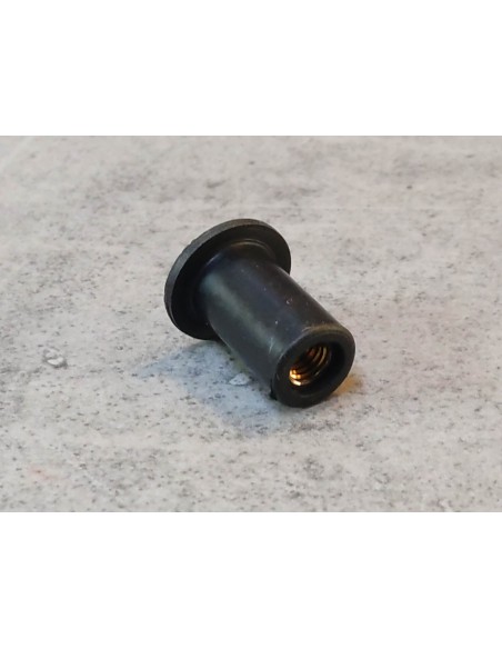 Ecrou caoutchouc M5 HONDA 90111-MM9-000