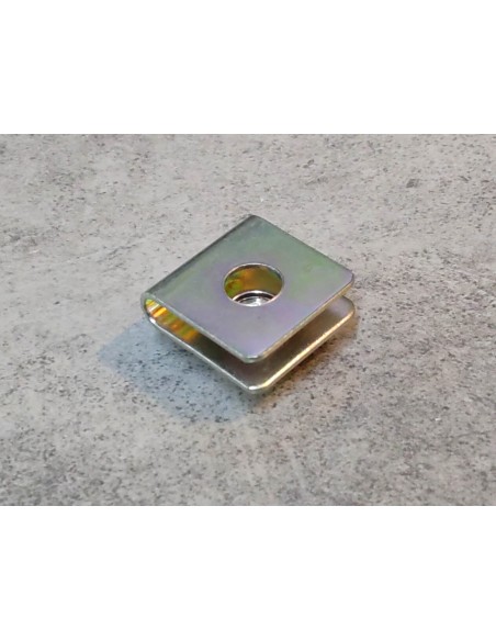 Ecrou agrafe silencieux KAWASAKI 92015-1094