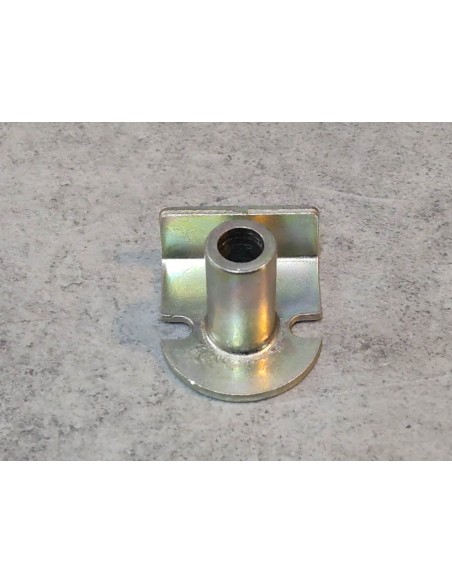 Entretoise de repose-pieds arrière KAWASAKI 92027-1732