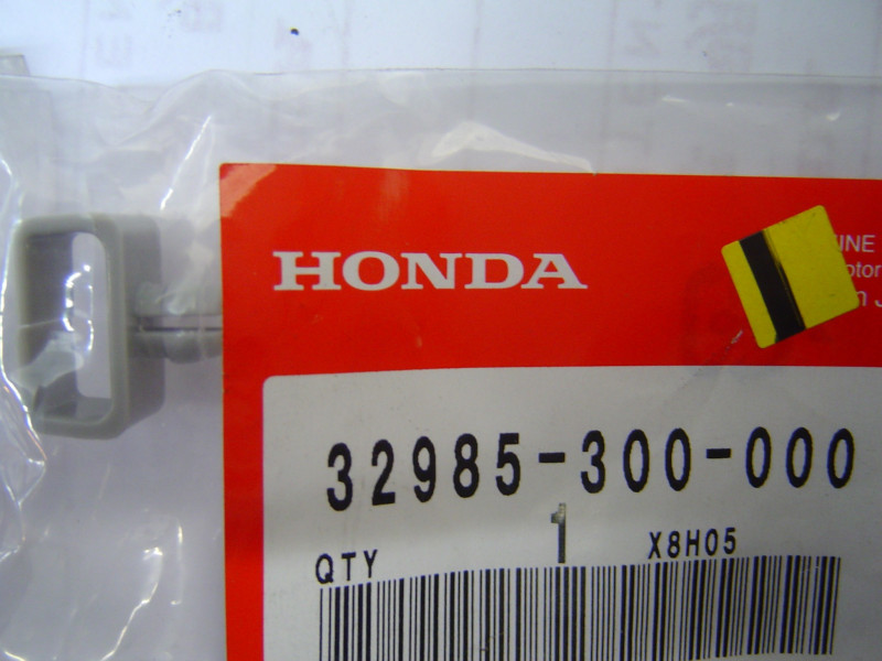 Clips Faisceau Honda CB500Four CB750Four - Réf 32985300000