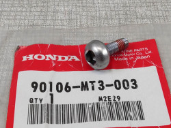 Vis Disque Frein BTR 6x17 Frein Filet Honda 90106-MT3-003