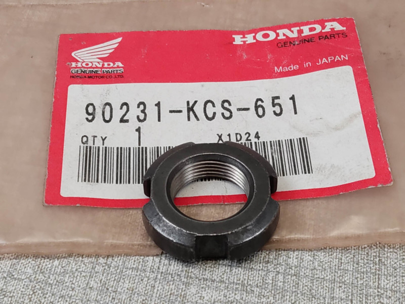 Écrou à créneaux 16mm Honda 90231-KCS-651 | Fixation moto