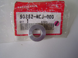 Entretoise B de fixation moteur de CBR900 00-03